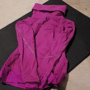 purple lululemon fitted running tanktop
